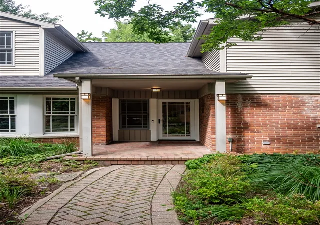 Photo 2 of Single family home for sale at 21200 W 13 Mile Rd, Beverly Hills, MI 48025 | MLS# 70553838 | Listing updated on 2026-08-26