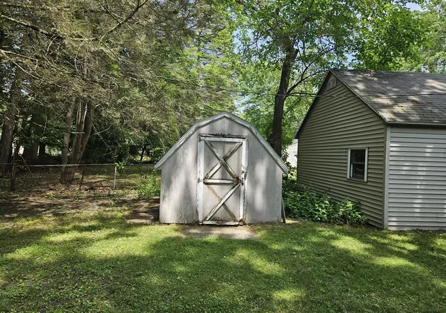 Homes for sale in Norton Shores, MI | 533 Seminole Rd, Norton Shores, MI 49444 | MLS# 70542603
