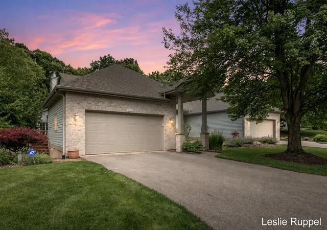 2nd image of 1712 Big Timber Ct, Grand Rapids, MI 49505 | MLS# 70541926