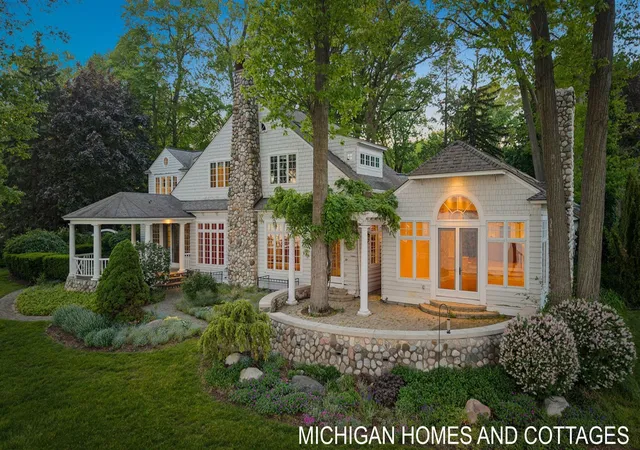 Photo 1 of Mansion for sale at 714 N Shore Dr, Holland, MI 49424 | MLS# 70540574 | Listing updated on 2026-07-29