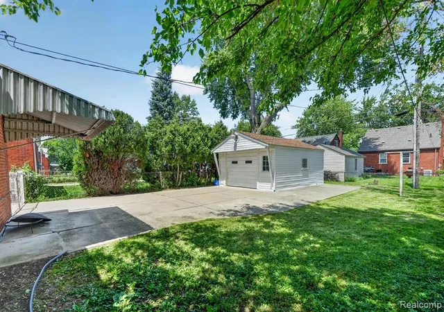 Homes for sale in Saint Clair Shores, MI | 23013 Gaukler St, Saint Clair Shores, MI 48080 | MLS# 61001134