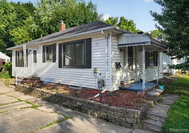 Homes for sale in Lansing, MI | 422 N Francis Ave, Lansing, MI 48912 4116 | MLS# 61007829