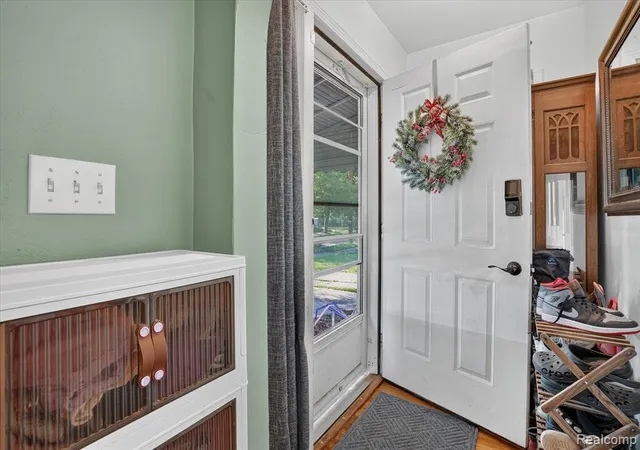 Homes for sale in Lansing, MI | 422 N Francis Ave, Lansing, MI 48912 4116 | MLS# 61007829