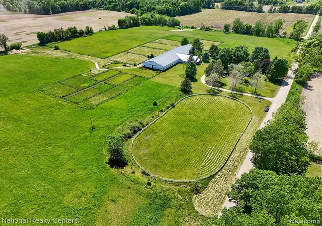 1st image of 864 E Lovejoy Rd, Byron, MI 48418 | MLS# 60997836