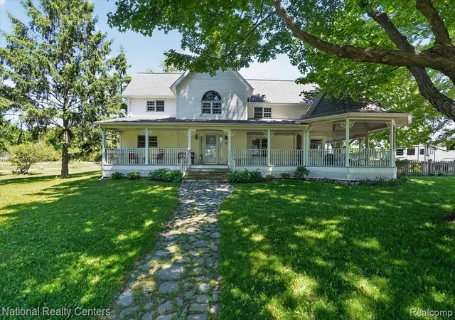 2nd image of 864 E Lovejoy Rd, Byron, MI 48418 | MLS# 60997836