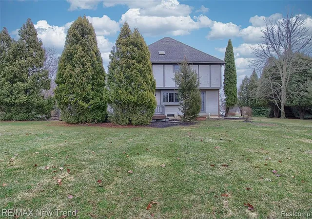 Homes for sale in Saline, MI | 7252 Steeplechase Dr, Saline, MI 48176 | MLS# 61007176