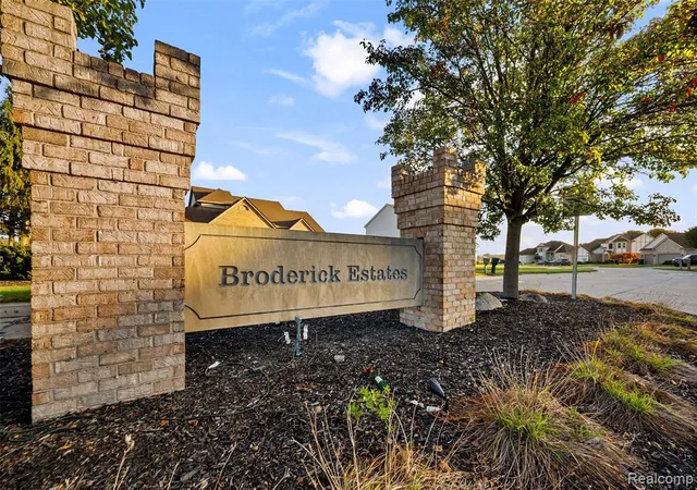 Photo 2 of Single family home for sale at 31095 Broderick Dr, Chesterfield, MI 48051 | MLS# 61043023 | Listing updated on 2026-10-30