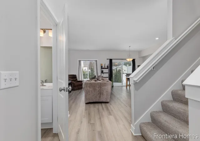 Listing Photo 3 - Condo for sale in building located at 13624 Signature Dr, Holland, MI 49424