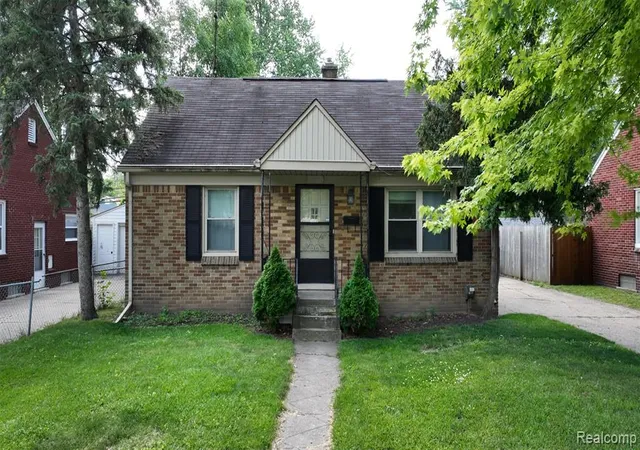 Photo 2 of Sale Pending at 1005 Voorheis St, Pontiac, MI 48341 | MLS# 61005730 | Listing updated on 2026-07-13