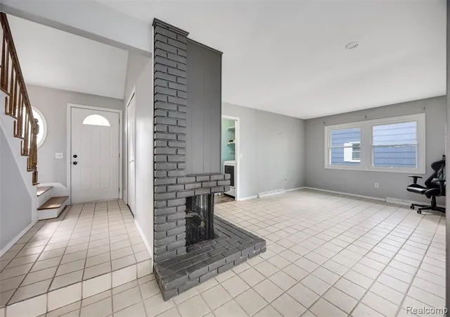 4th image of 4942 Butler Dr, Troy, MI 48085 | MLS# 61007498