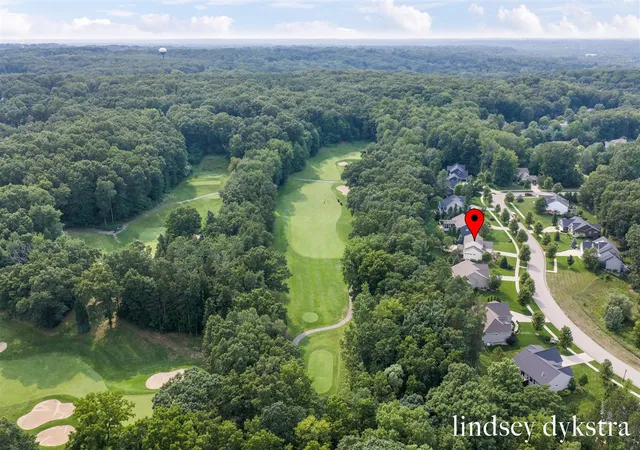 Photo 4 of Sale Pending at 4238 Oak Timbers Dr, Grand Rapids, MI 49525 | MLS# 70551772 | Listing updated on 2026-09-07