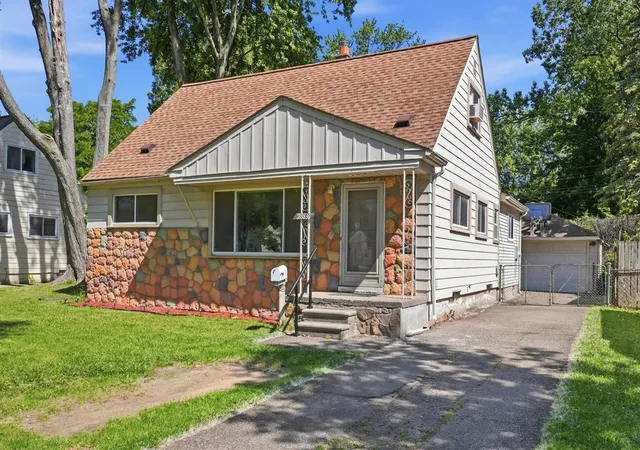 3rd image of 28836 Marquette St, Garden City, MI 48135 | MLS# 70536374