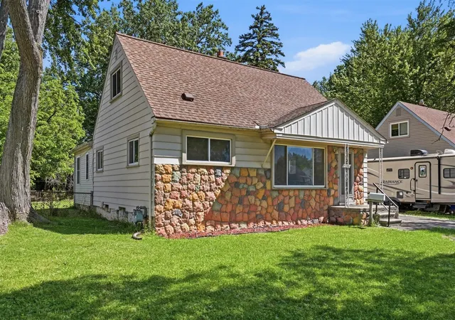 4th image of 28836 Marquette St, Garden City, MI 48135 | MLS# 70536374