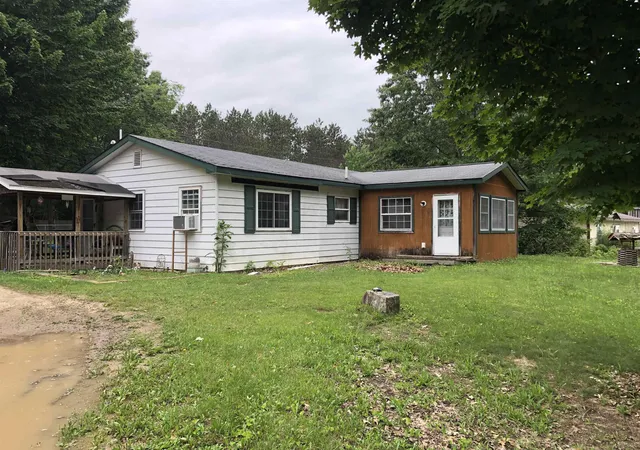 Photo 1 of Single family home for sale at 6090 Silver Lake Dr, Lake, MI 48632 | MLS# 50211973 | Listing updated on 2026-09-18