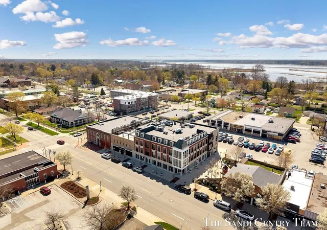 Homes for sale in Spring Lake, MI | 110 W Savidge St #203, Spring Lake, MI 49456 | MLS# 70533252