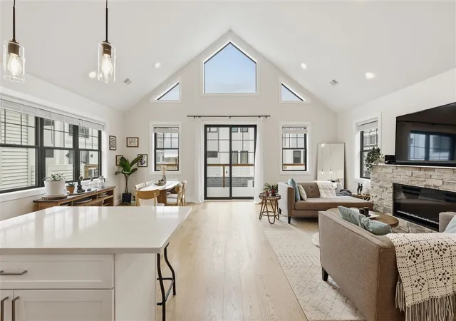 Photo 3 of Condo for sale at 629 Fairview Ave #1, Grand Rapids, MI 49503 | MLS# 70550957 | Listing updated on 2026-09-14