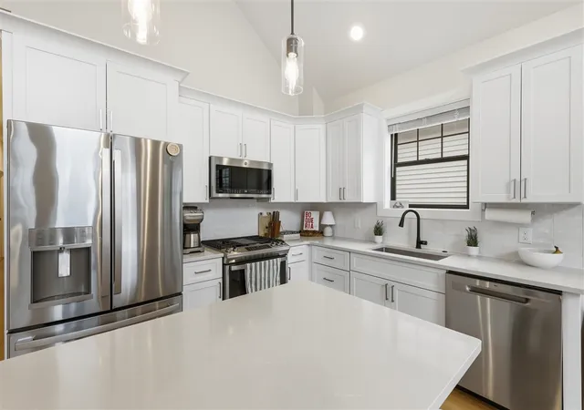 Photo 4 of Condo for sale at 629 Fairview Ave #1, Grand Rapids, MI 49503 | MLS# 70550957 | Listing updated on 2026-09-14