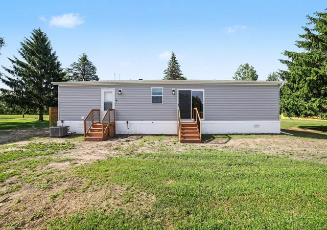 Homes for sale in Alma, MI | 4390 W Seaman Rd, Alma, MI 48801 | MLS# 80069837