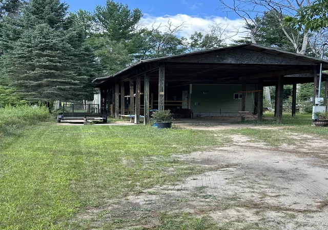 2nd image of 2139 Silver Creek Dr, Prescott, MI 48756 | MLS# 80072172