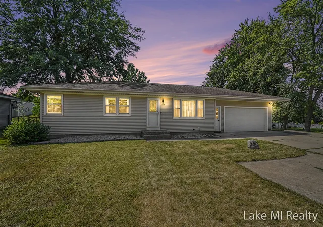 Photo 3 of Single family home for sale at 2238 52nd Street, Wyoming, MI 49519 | MLS# 70549609 | Listing updated on 2026-09-09