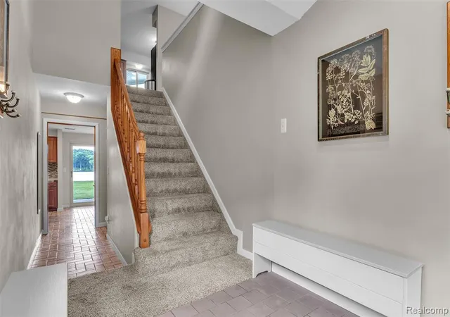 5th image of 2276 Webster Park Dr, Howell, MI 48843 7457 | MLS# 61006035