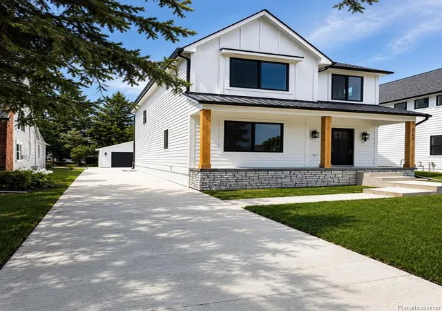 Photo 2 of Single family home for sale at 3153 Ellwood Ave, Berkley, MI 48072 | MLS# 60995691 | Listing updated on 2026-08-31