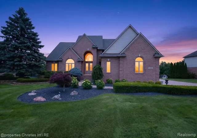 Homes for sale in Plymouth, MI | 11808 Landers Dr, Plymouth, MI 48170 | MLS# 61003681