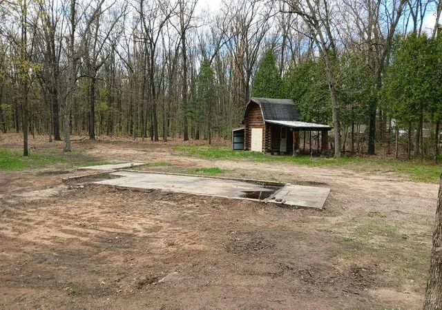 1st image of 2649 E Fox Dr, Grant, MI 49327 | MLS# 70539250