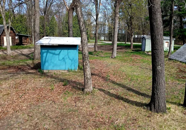 5th image of 2649 E Fox Dr, Grant, MI 49327 | MLS# 70539250