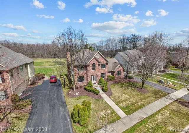 2nd image of 5681 Woodfield Pkwy, Grand Blanc, MI 48439 | MLS# 60997534