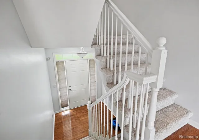5th image of 776 Paint Creek Dr, Troy, MI 48085 | MLS# 60996569