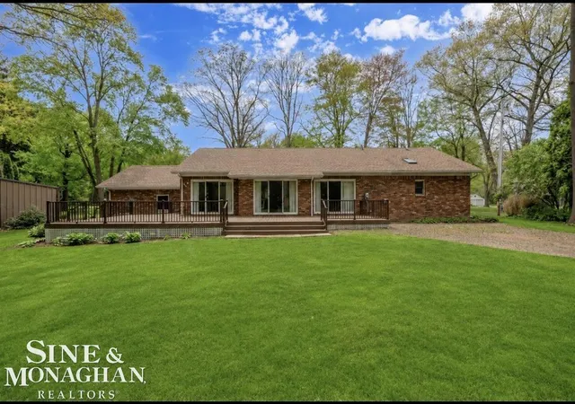 Homes for sale in Algonac, MI | 9017 Stone Rd, Algonac, MI 48001 | MLS# 50208194