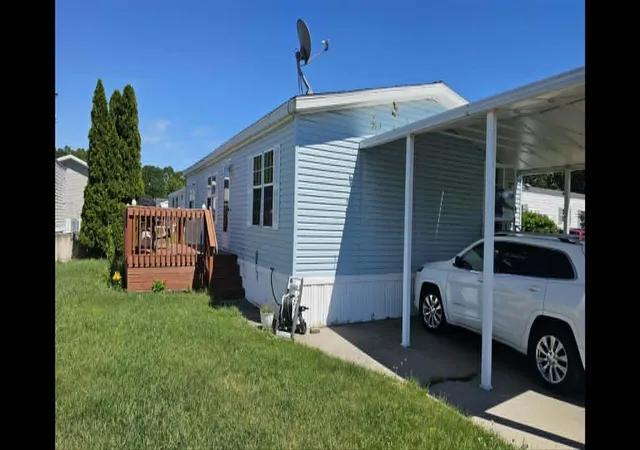 Homes for sale in Norton Shores, MI | 3236 Tamworth St, Norton Shores, MI 49444 | MLS# 70541104