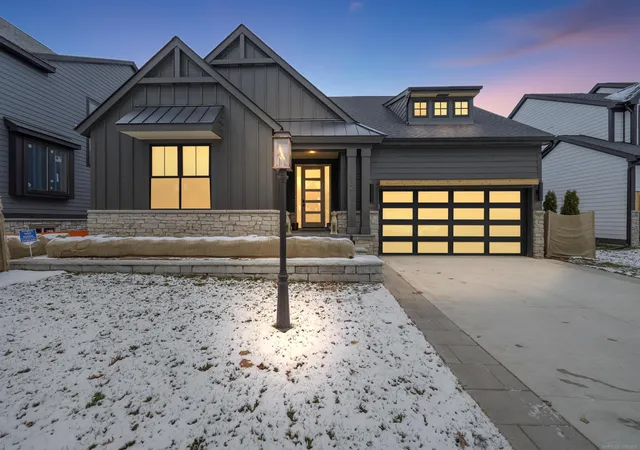 1st image of 42451 Magnolia Dr, Sterling Heights, MI 48314 | MLS# 50219185