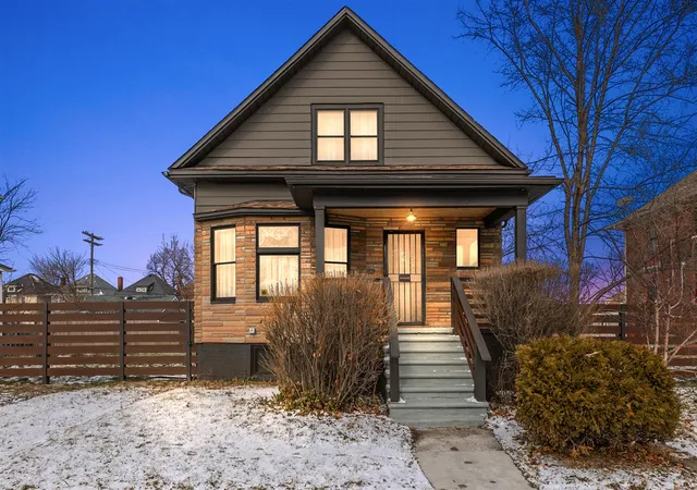 1st image of 816 W Philadelphia St, Detroit, MI 48202 | MLS# 70510078