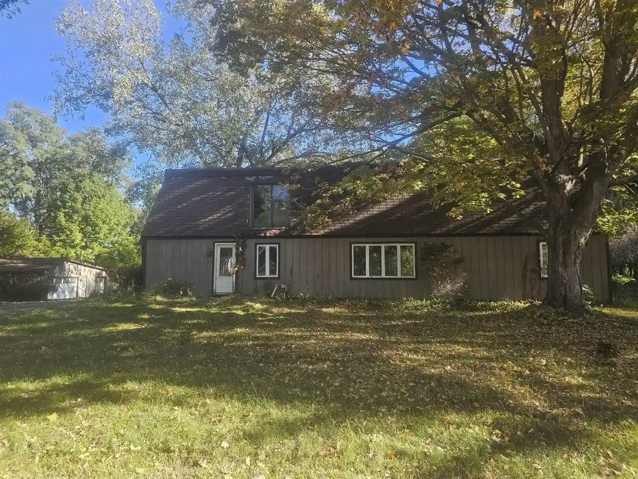 Photo 1 of Single family home for sale at 1589 Fairview Hwy, Charlotte, MI 48813 | MLS# 70564724 | Listing updated on 2026-10-19