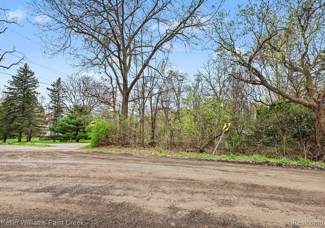 Homes for sale in Lake Orion, MI | 0000 Hemingway Rd Parcel A, Lake Orion, MI 48360 | MLS# 60994350