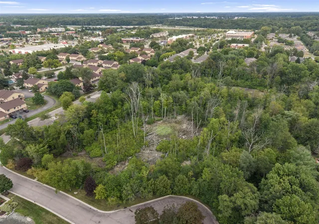 Photo 3 of Sale Pending at 41832 Glade Rd #45, Canton, MI 48187 | MLS# 70552933 | Listing updated on 2026-08-22