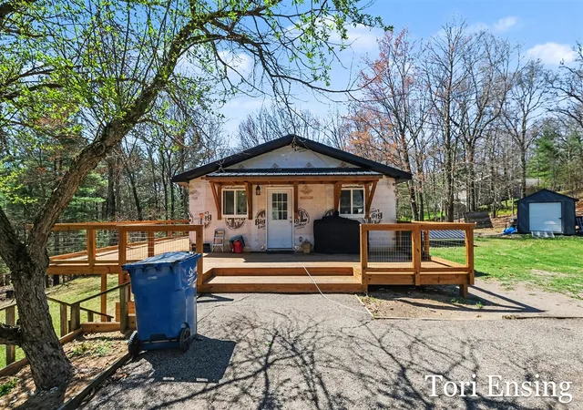 2nd image of 11837 Baker Rd, Greenville, MI 48838 | MLS# 70527275