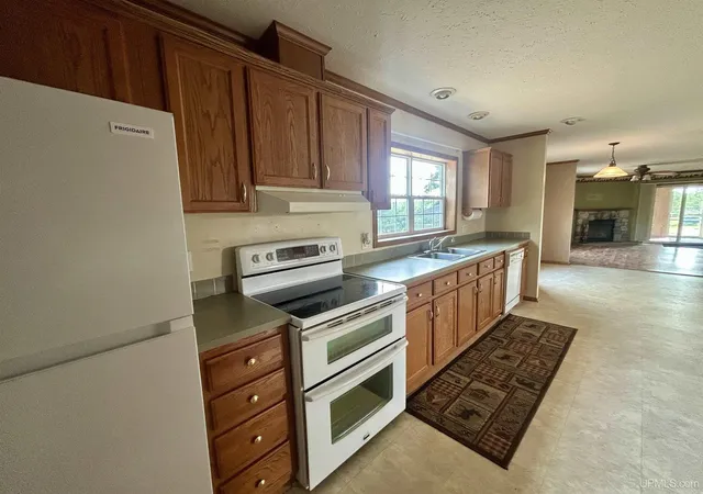 Photo 4 of Single family home for sale at 19685 County Rd Cg, Ishpeming, MI 49849 | MLS# 50218288 | Listing updated on 2026-10-06