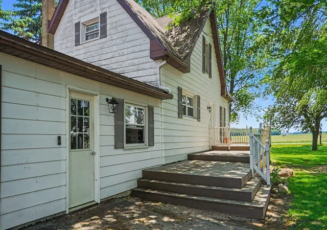 Photo 3 of Single family home for sale at 4250 Dickerson Rd, Akron, MI 48701 | MLS# 50211364 | Listing updated on 2026-09-21
