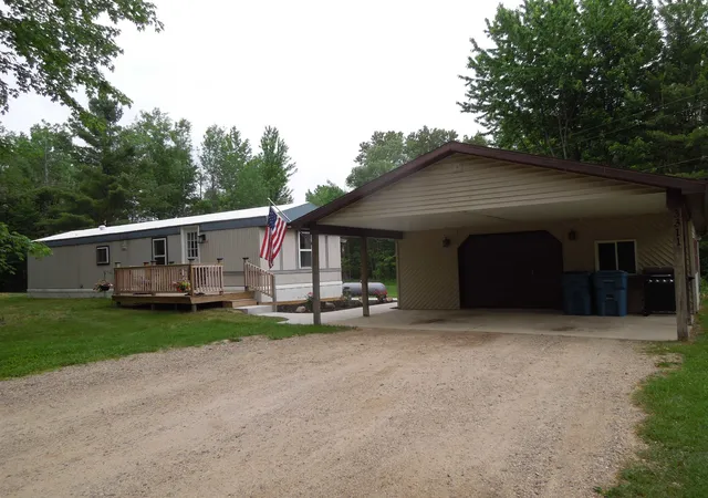 Homes for sale in Beaverton, MI | 3311 Burgess Rd, Beaverton, MI 48612 | MLS# 50210376