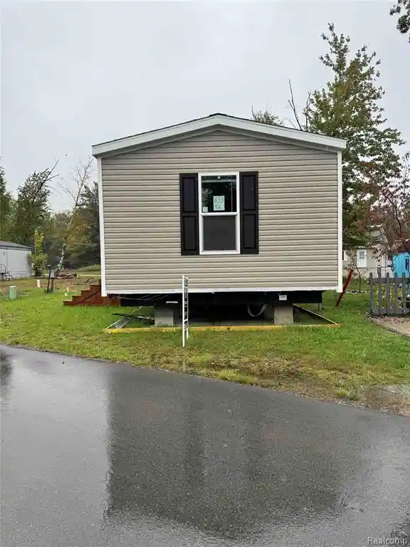 Photo 1 of Manufactured home for sale at 833 E Hickory St, Beaverton, MI 48612 8885 | MLS# 61038749 | Listing updated on 2026-10-15