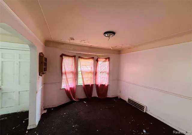 3rd image of 18241 Kentfield St, Detroit, MI 48219 | MLS# 60950528