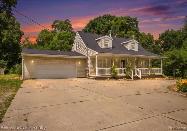 Photo 2 of Sale Pending at 11343 Eagle Rd, Davisburg, MI 48350 | MLS# 61016172 | Listing updated on 2026-08-20