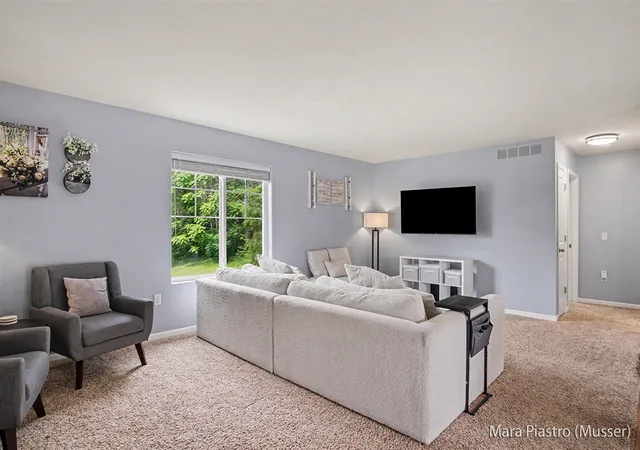 Homes for sale in Caledonia, MI | 4558 Green Meadow Dr, Caledonia, MI 49316 | MLS# 70539906