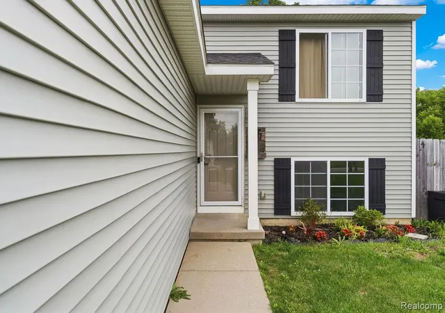 5th image of 4469 Soya Ave, Swartz Creek, MI 48473 | MLS# 61006725