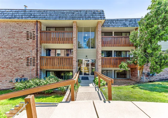 2nd image of 2126 Pauline Blvd #301, Ann Arbor, MI 48103 | MLS# 70553997