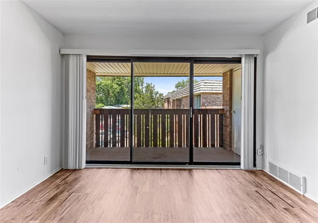Photo 4 of Condo for sale at 2126 Pauline Blvd #301, Ann Arbor, MI 48103 | MLS# 70553997 | Listing updated on 2026-08-25