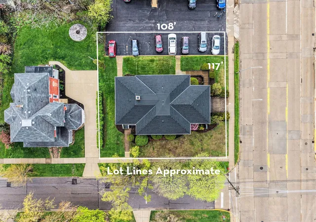 3rd image of 624 Phoenix St, South Haven, MI 49090 | MLS# 70526598